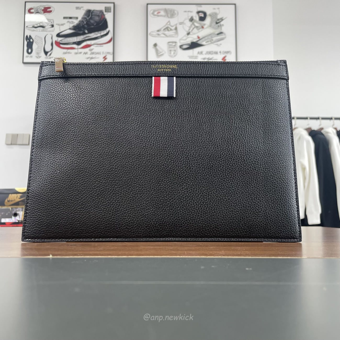 Thom Browne Logo Stamp Leather Document Holder (2) - newkick.app